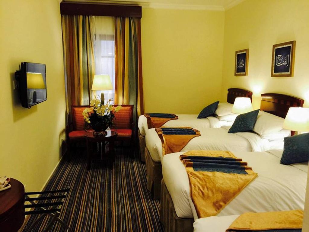 Al Eiman Al Qibla Hotel Medina Room photo